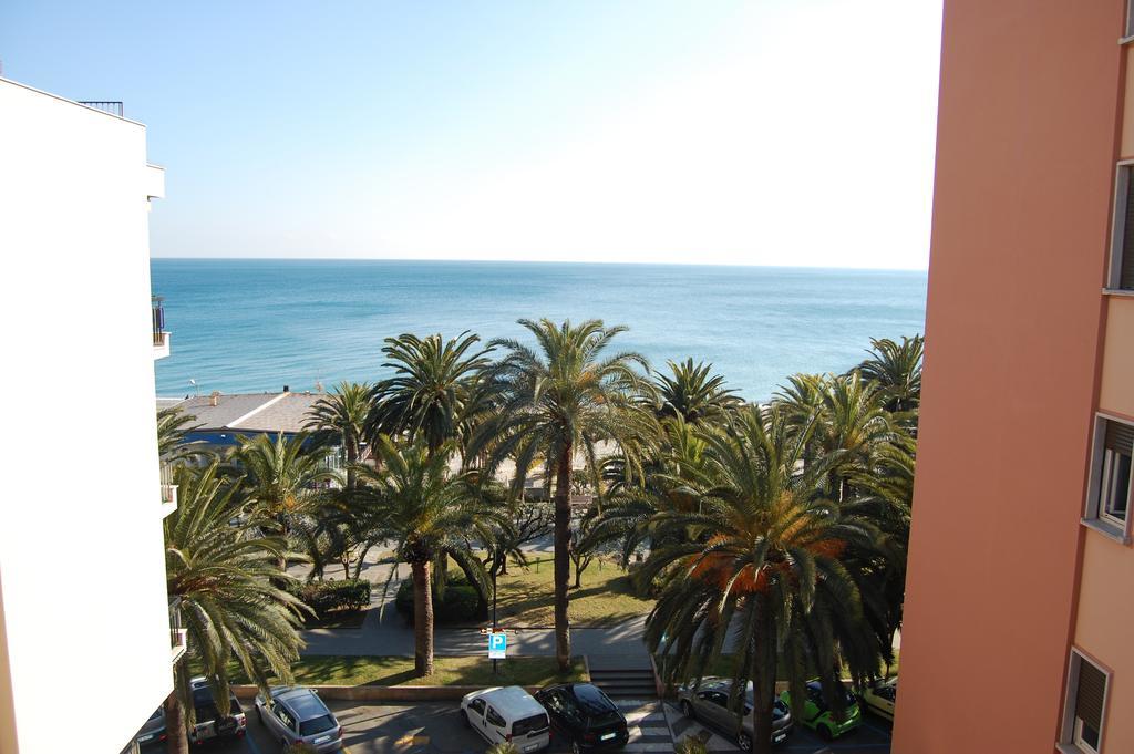 פינאלה ליגורה Grand Hotel Moroni חדר תמונה