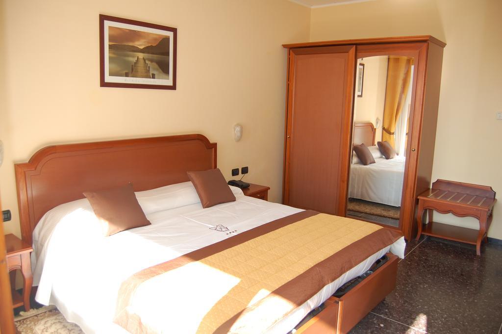 פינאלה ליגורה Grand Hotel Moroni חדר תמונה