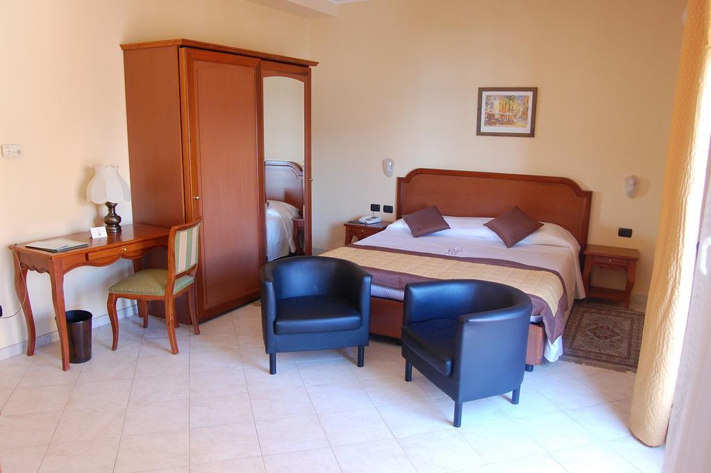 פינאלה ליגורה Grand Hotel Moroni חדר תמונה