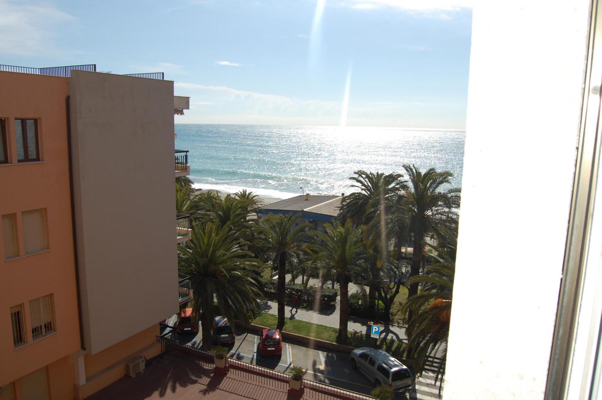 פינאלה ליגורה Grand Hotel Moroni מראה חיצוני תמונה