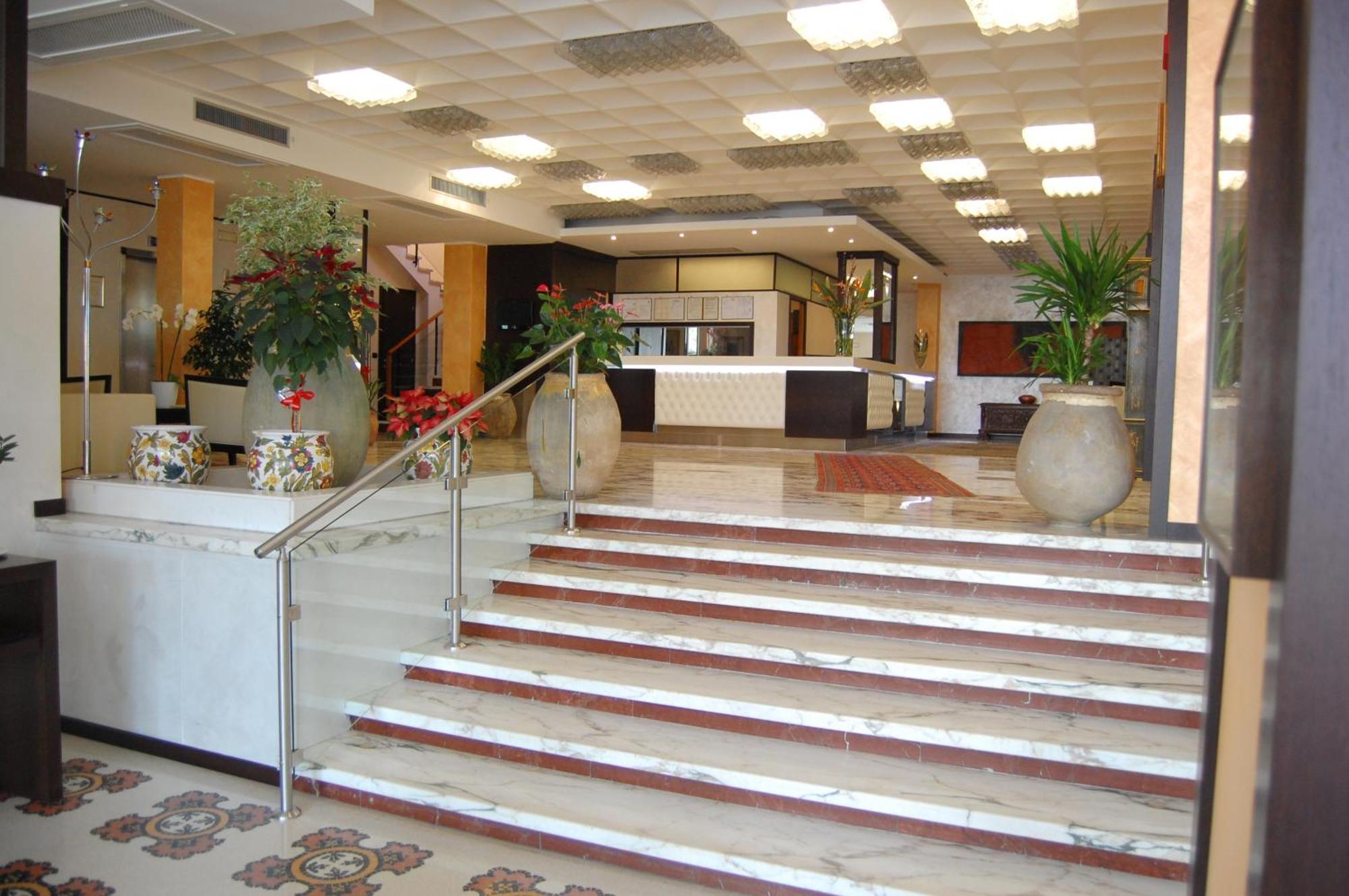 פינאלה ליגורה Grand Hotel Moroni מראה חיצוני תמונה